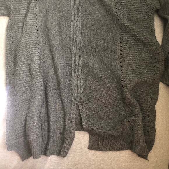 Very J Cut Out Sweater Plus Size M - Picture 2 of 3